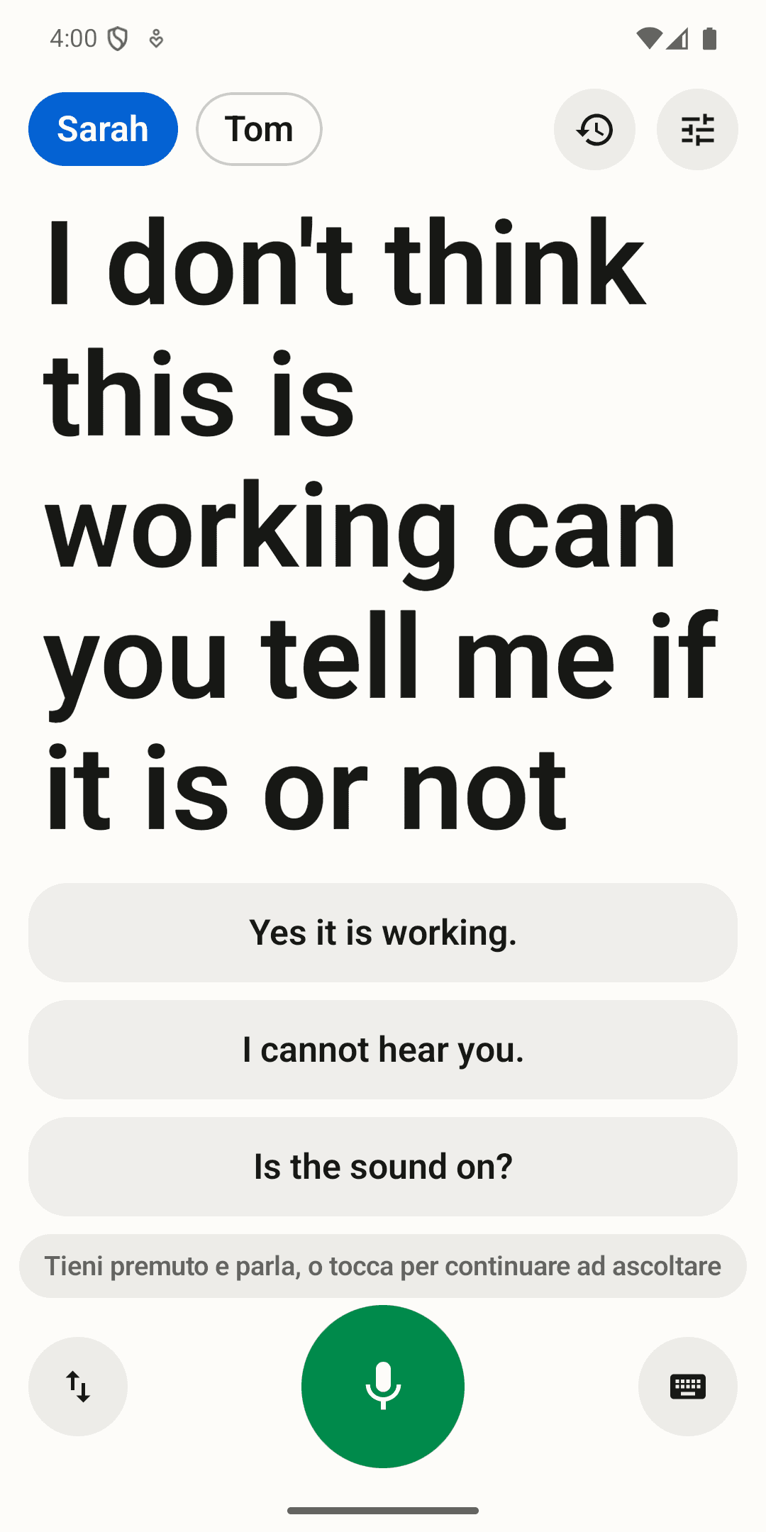 Carbery su Android con un sottotitolo dal vivo a caratteri grandi